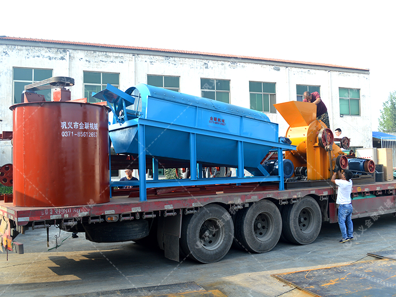 双级粉碎机生产线设备发往云南澜沧 双级粉碎机生产线设备发往云南澜沧