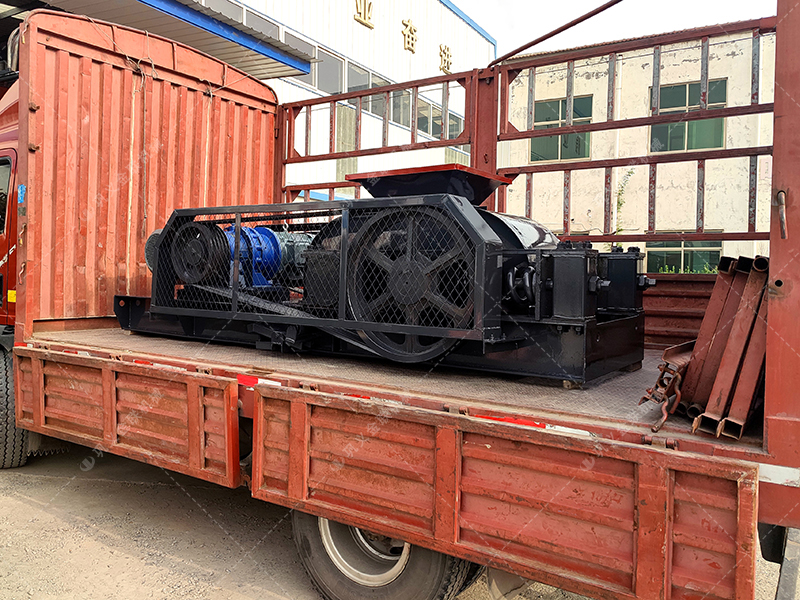 小型对辊破碎机发往广西破碎沙子 小型对辊破碎机发往广西破碎沙子