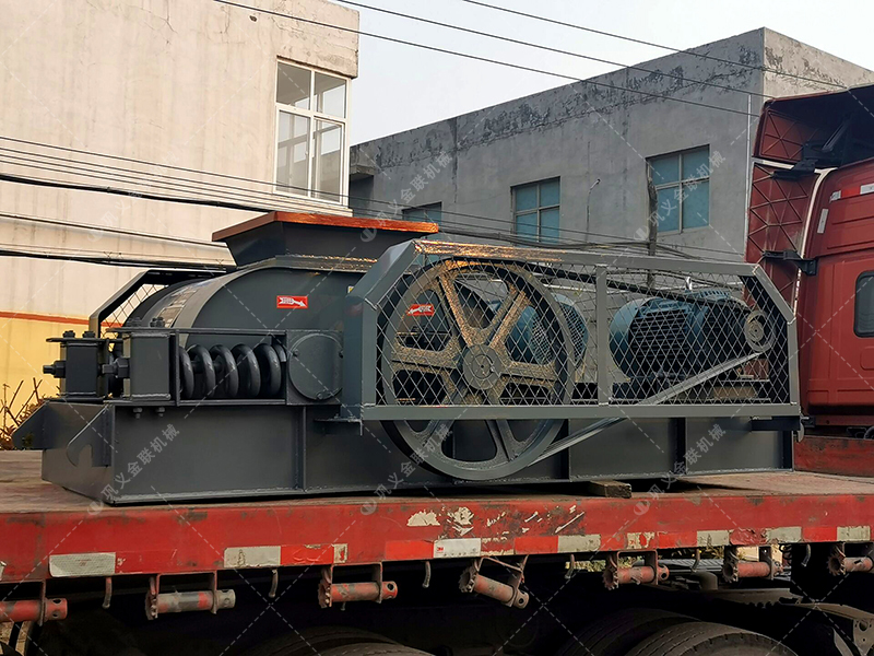 双齿辊破碎机在破碎湿物料时需要注意什么？