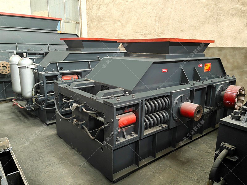 在破碎硬质合金材料时,对辊破碎机的表现如何? 在破碎硬质合金材料时,对辊破碎机的表现如何?