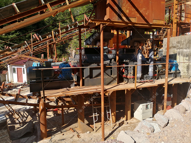 砂石企业纷纷升级对辊破碎机设备，原因究竟为何？